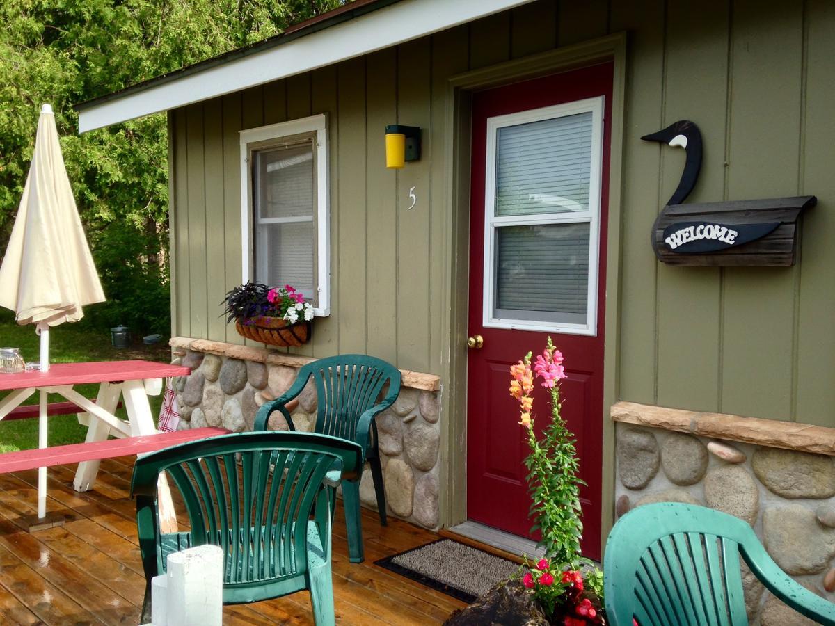 Cedar Ridge Cabins Honor Kültér fotó